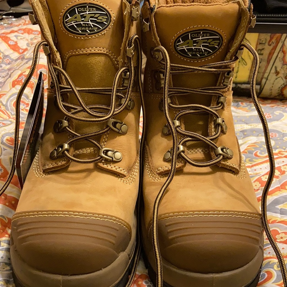 Women size 8 Oliver by Honeywell work boots.